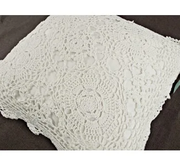 Poszewka Dekoracyjna Szydełkowa 40x40 cm – Białe Bawełniane Rękodzieło