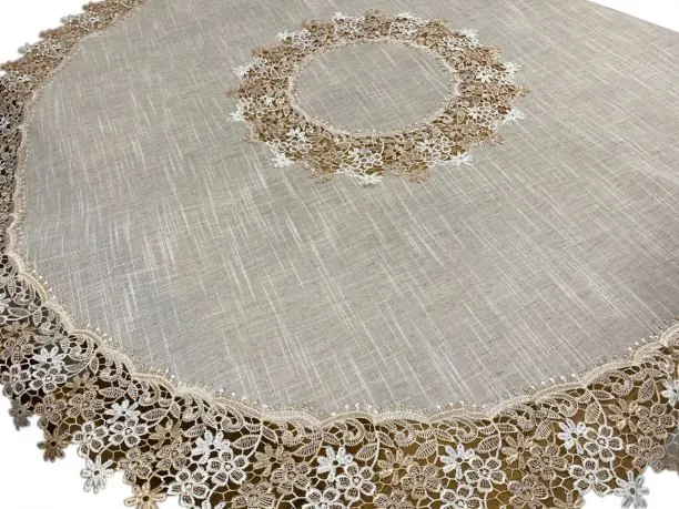 Dekoracyjny Obrus z gipiurą - śr. 160 cm - Len - int 0801
