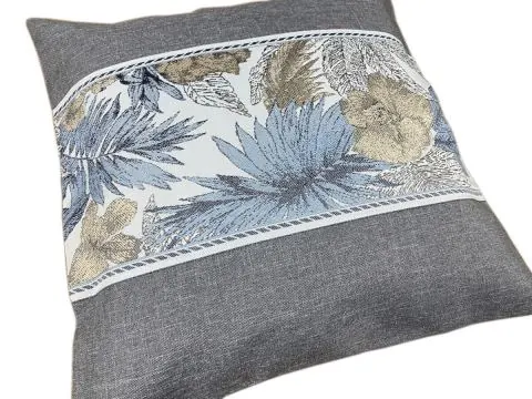 Nowoczesna Poszewka Dekoracyjna 40x40 Szara Flora z Pasem Żakardowym