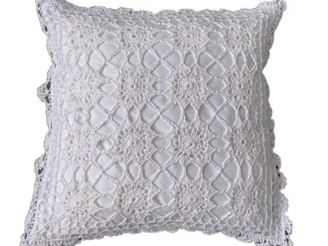Poszewka Dekoracyjna Szydełkowa 40x40 cm – Białe Rękodzieło