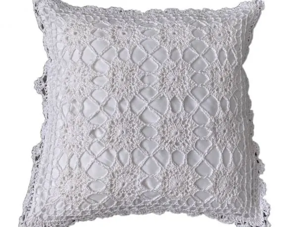 Poszewka Dekoracyjna Szydełkowa 40x40 cm – Białe Rękodzieło