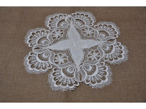 Serwetka z gipiurą 30x30  jasny krem 8139 do koszyczka