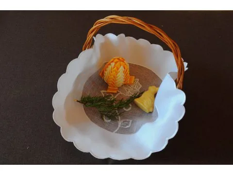 Biała Serwetka Haftowana 40 cm z Woalem Dekoracja Stołu i do Koszyczka