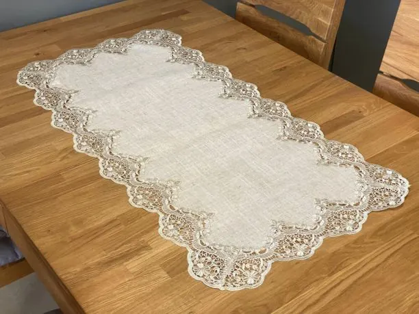 Bieżnik Lniano-Beżowy 40x90 z Gipiurą Elegancka Serweta na Stół i Ławę