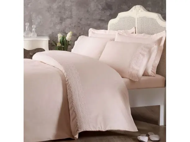 Ekskluzywna pościel satynowa z koronką Arian Pink 200x220 Tivolyo