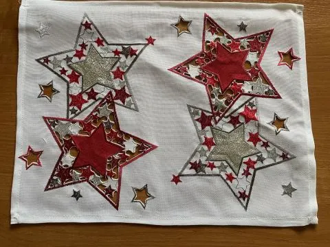 Bieżnik świąteczny biały 30x40 cm Gwiazda Czerwono-Srebrna Boże Narodzenie