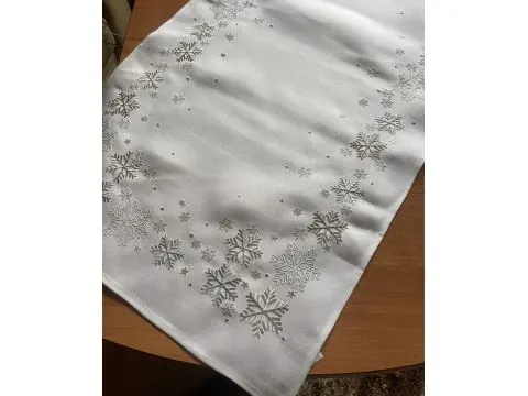 Bieżnik świąteczny 50x100 cm | Srebrne śnieżynki Boże Narodzenie