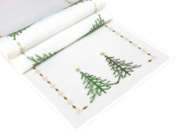 Bieżnik świąteczny biały 40x140 cm int 1196 zielona choinka boże narodzenie 1 szt