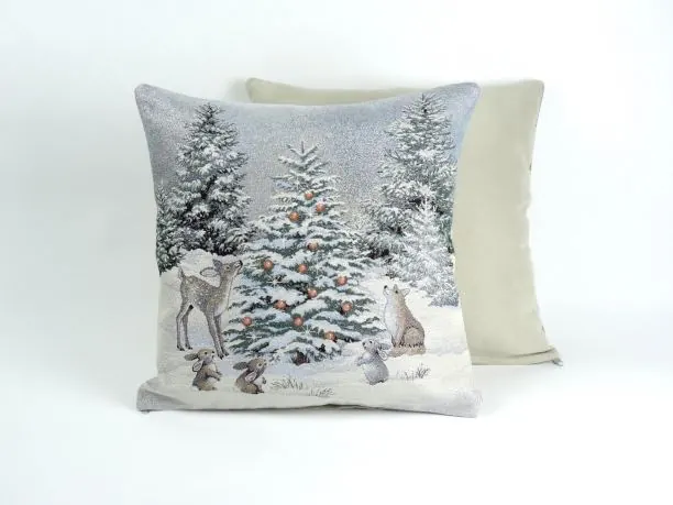 Poszewka świąteczna gobelinowa nr. 234 sarenki, zajączki zimą SlodkieSny 45x45 cm gobelin
