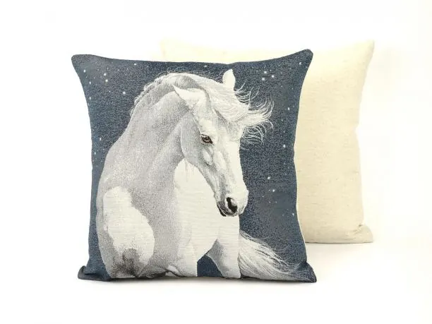 Poszewka dekoracyjna gobelinowa Koń 2 SlodkieSny 45x45 cm gobelin biały koń
