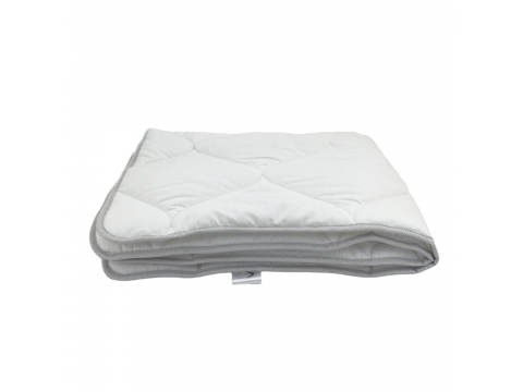 Kołdra letnia dziecięca ultralekka -  antyalergiczna  Cottonella 100x135 poldaun bawełniana