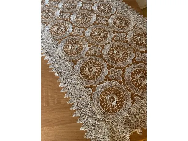 Bieżnik z gipiurą 60x120 beżowa aplikacja int 403