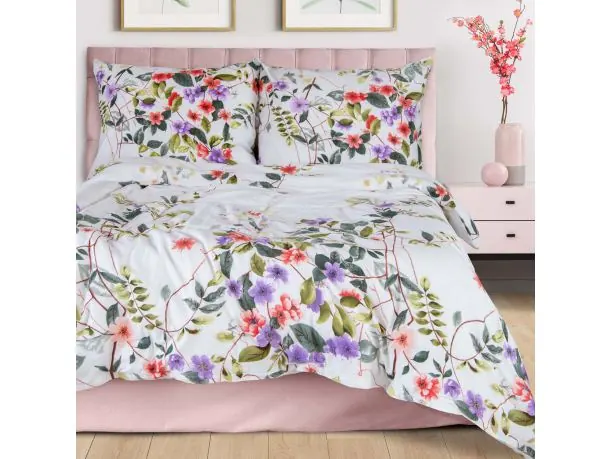 Pościel satynowa Love 220x200+2/70x80/ biała kolorowe kwiaty 1522