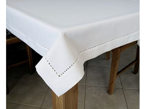 Obrus z mereżką 150x360  biały jednobarwny