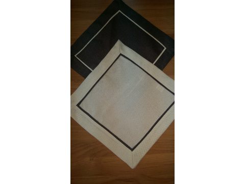 Serwetka z lamówką 25x25  jasny beż 003/007