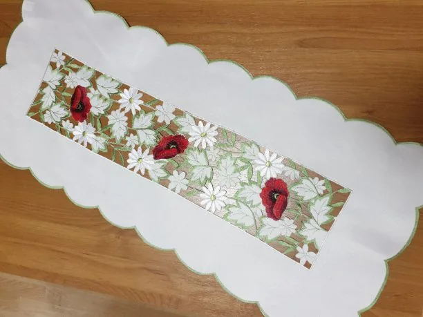 Haftowany Bieznik - 40x90 - Czerwony Mak - 2711