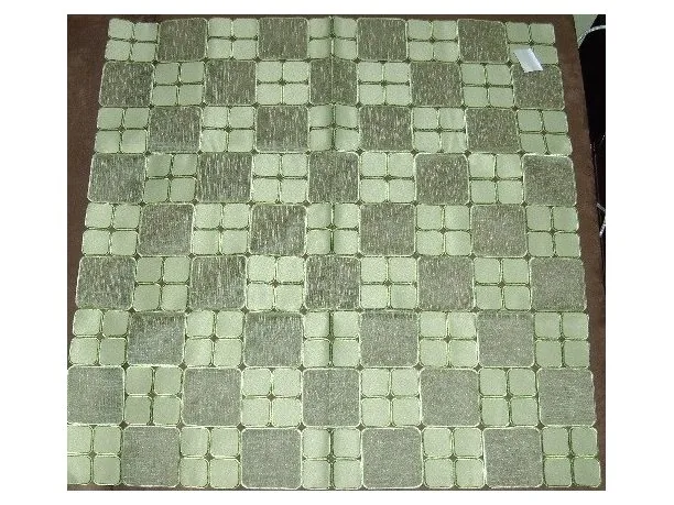 Haftowany Bieżnik - 85x85 - zielone kwadraciki - 128