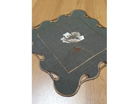 Serwetka z haftem 25x25 int 0635 Róża brązowa