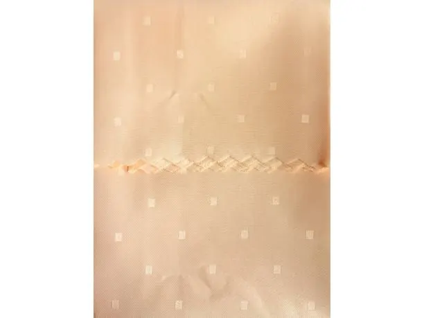 Obrus plamoodporny 130x150 cm morelowy wzorek