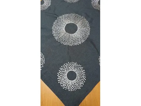 Bieżnik Haftowany - Bruna - 85x85 - Popielate kółka