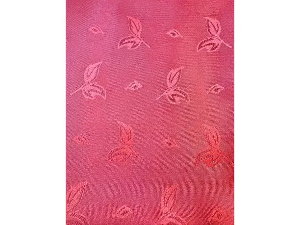 Bieżnik plamoodporny 75x75 cm czerwone liście