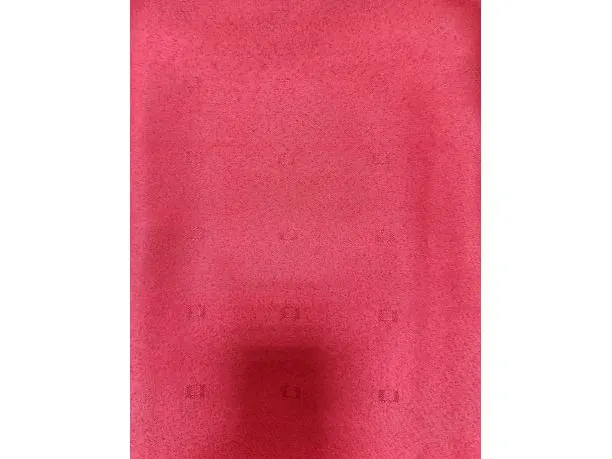 Bieżnik plamoodporny 75x75 cm bordowe kwadraciki