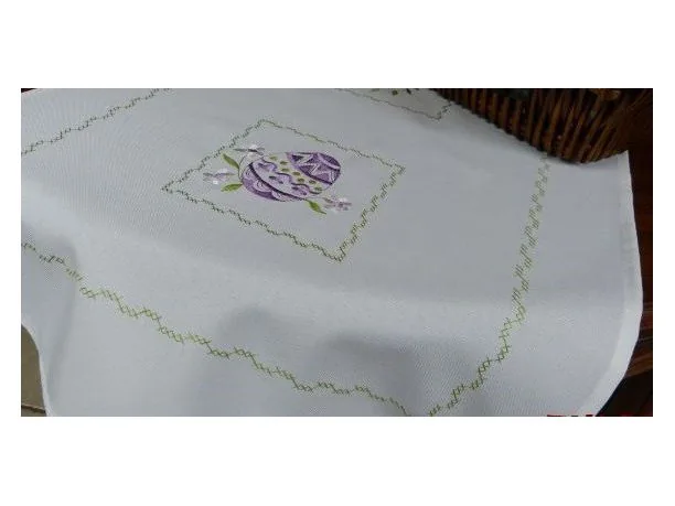 Bieżnik Wielkanocny w Fioletowe Jajka 50x100 cm – Świąteczny