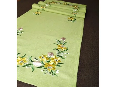 Bieżnik haftowany - z żonkilami - 50x100 cm - wz. 034