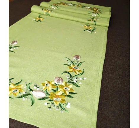 Bieżnik haftowany - z żonkilami - 50x100 cm - wz. 034