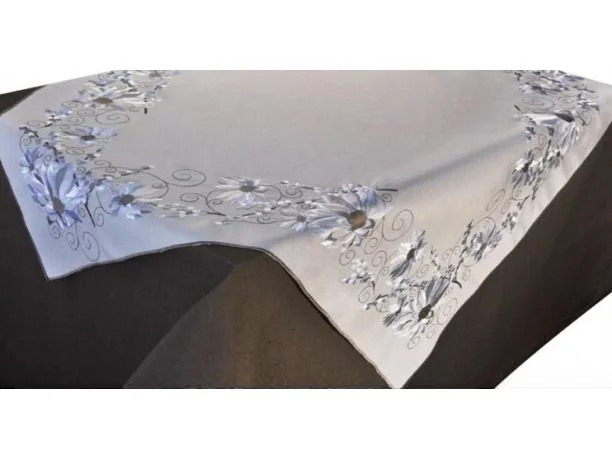 Nakładka haftowana 85x85 cm popielata – elegancka dekoracja stołu