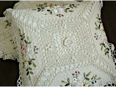 Poszewka dekoracyjna 40x40 Szydełko Ecru 215 a