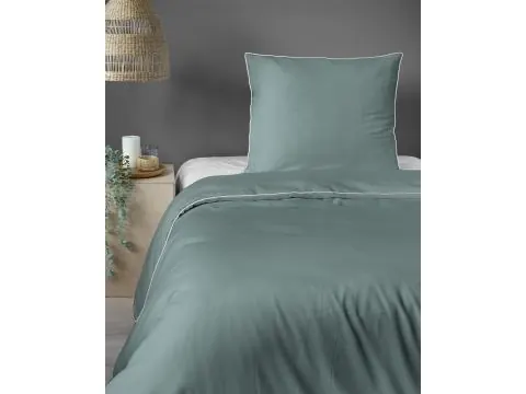 Pościel z makosatyny 140x200 miętowa z białą lamówką – świeża elegancja i satynowy komfort