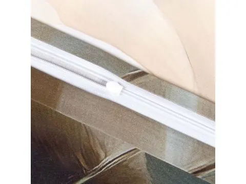 Pościel Satynowa Kremowe Róże na Błękicie 140x200 – Wiosenny Wzór