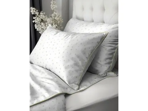 Pościel z perkalu 220x200 – biała w oliwkowe drobne kwiatki, lamówka 100% bawełna