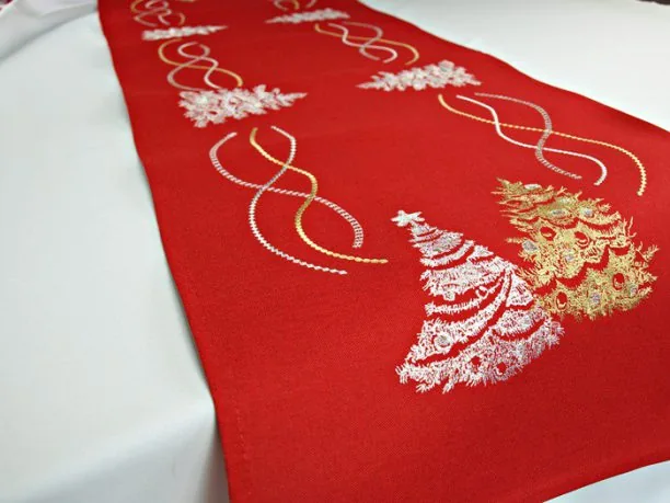 Bieżnik świąteczny - czerwony z choinkami - 50x100 cm - wz. 38959