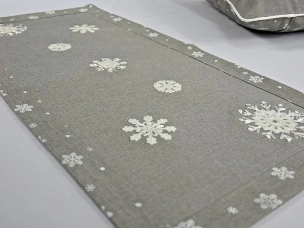 Nakładka świąteczna 35x70 cm Śnieżynka 15938