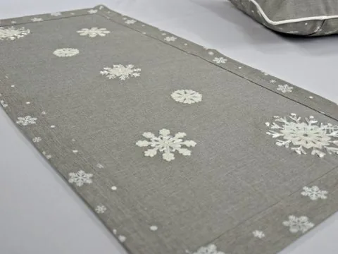 Nakładka świąteczna 40x90 cm Śnieżynka 15938