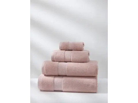 Ręcznik kąpielowy Leo 70×140 cm – pudrowy, 100% bawełna, 650 g/m²