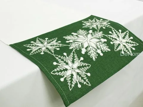 Haftowany bieżnik świąteczny 40x140 cm Laufer zielony 15974