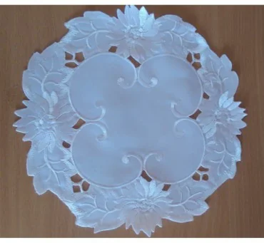 Serwetka haftowana śr. 30 wz. 962