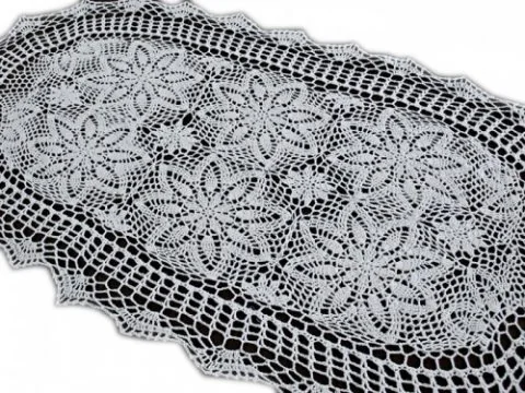 Bieżnik szydełkowy - biały - 60x120 cm - wz. 4660 owal