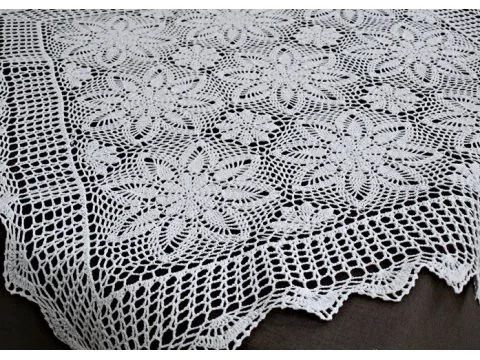 Bieżnik szydełkowy - biały - 85x85 cm - wz. 4660