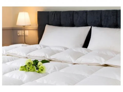 Kołdra puchowa - całoroczna - 240x220 cm - biała - 100% puch gęsi - Tree & Goose Medium