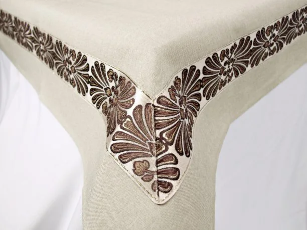 Haftowany Obrus - Beżowy - brązowo złoty haft - 150x300 int 2912 beż