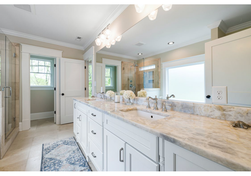 Czy warto inwestować w dywanik łazienkowy? Dowiedz się, kiedy jest potrzebny 