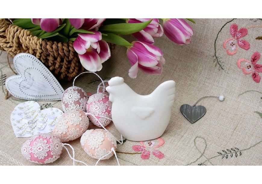 Jaki obrus na stół wielkanocny wybrać?