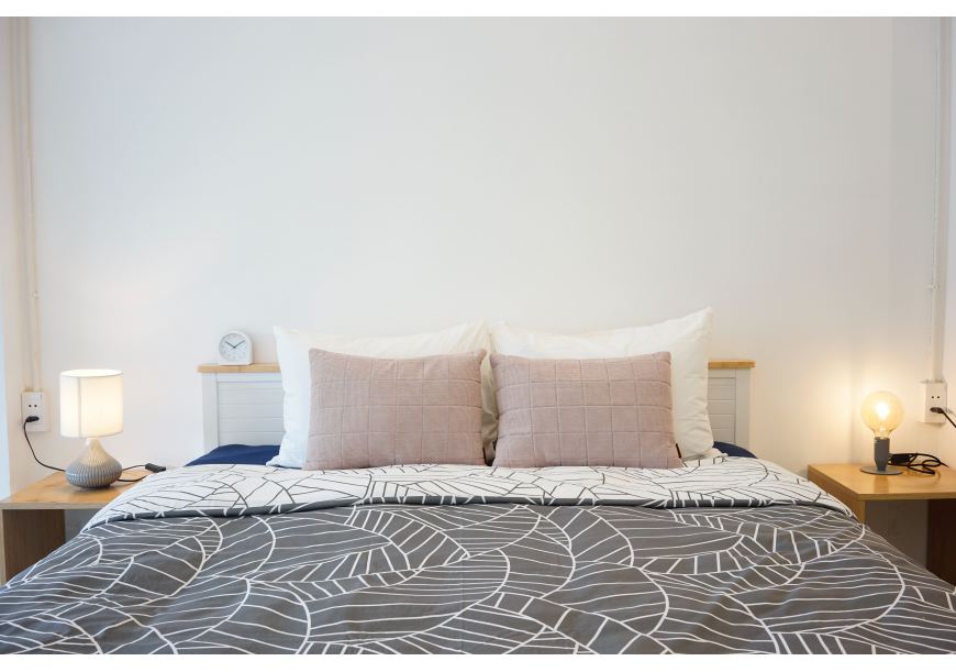 Natura w sypialni - do jakich wnętrz pasuje pościel w kwiaty?