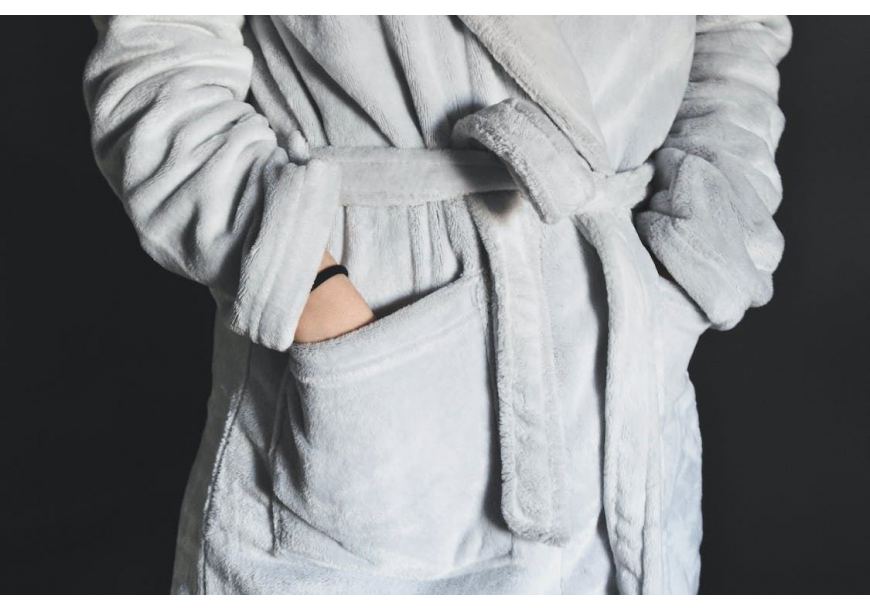 Dlaczego warto mieć szlafrok w szafie? 5 powodów